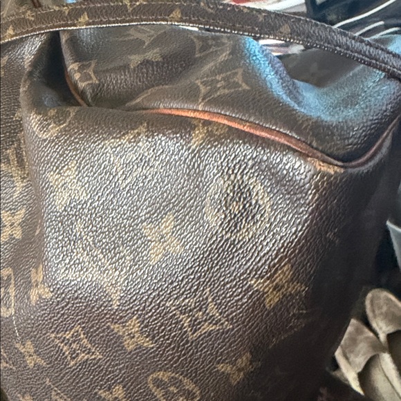Louis Vuitton Speedy 35 with Crossbody Strap Monogram Satchel - Picture 17 of 17